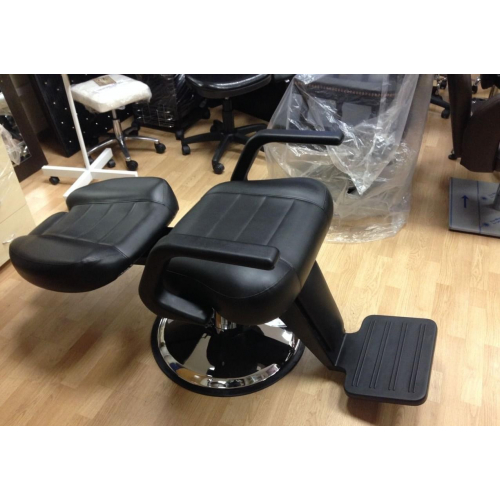 Парикмахерское кресло "Амбассадор" с основанием 3000R